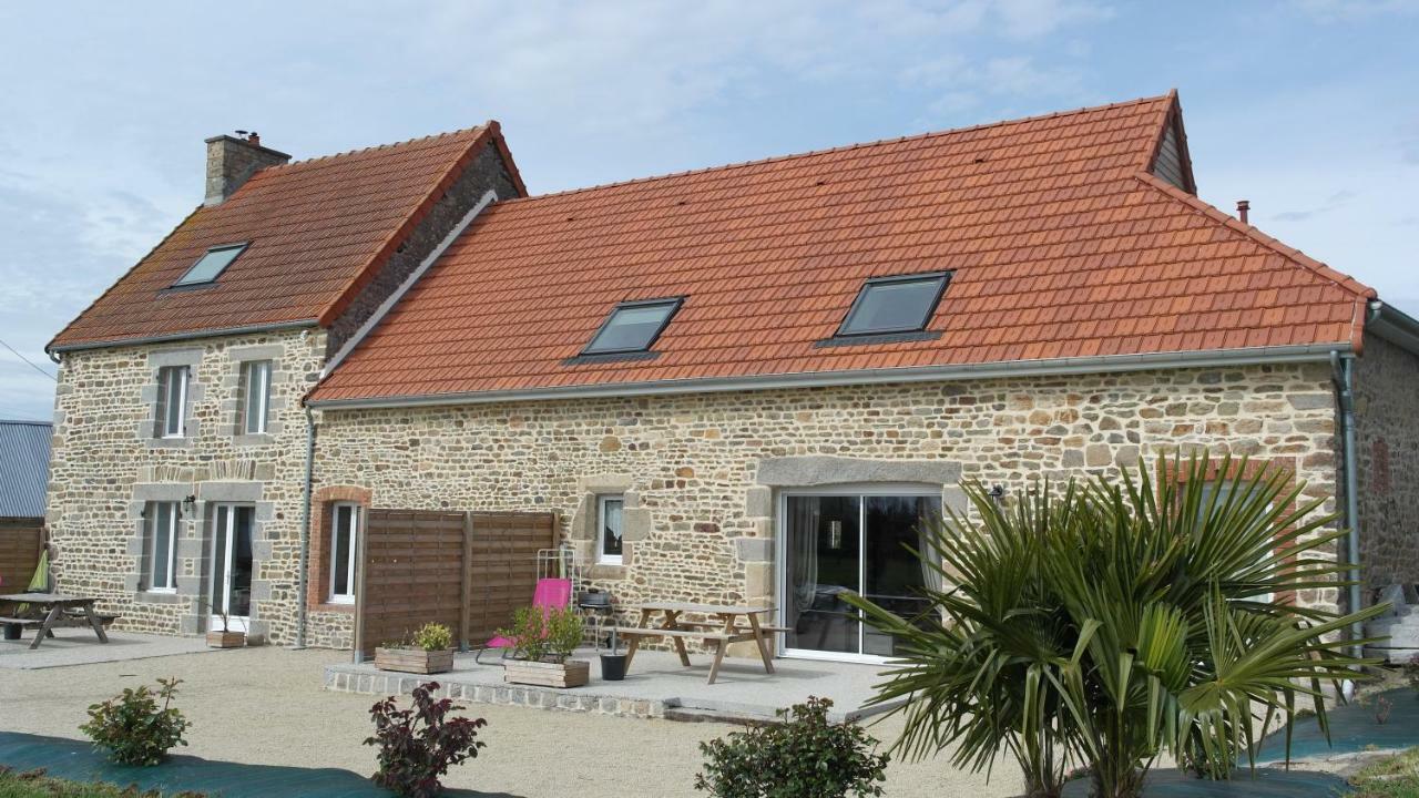 La Ferme D' Emerentine Bacilly Exterior photo